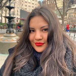 Meet your Posher, Dana